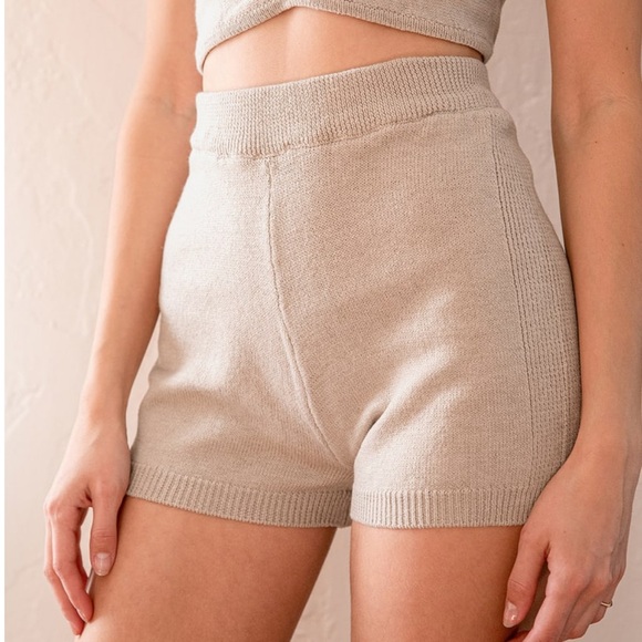 Lulus staying in so chic and simply snuggly beige sweater set - Picture 5 of 10